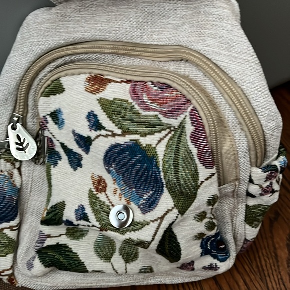 Small Embroidered Backpack - Picture 6 of 9